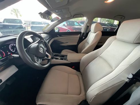 Used 2018 Honda Accord LX image 14