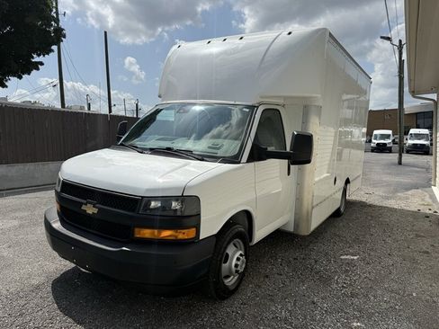 Used 2021 Chevrolet Express 3500 w/ Power Convenience Package RWD image 26