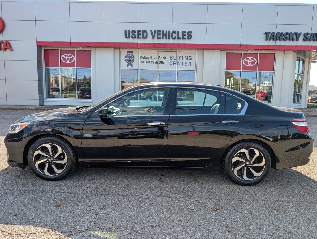 Used 2017 Honda Accord EX-L image 4