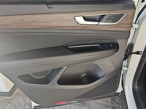 New 2026 Volkswagen Atlas SEL Premium R-Line AWD/4WD image 23