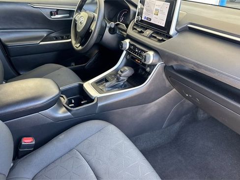 Used 2023 Toyota RAV4 XLE image 18
