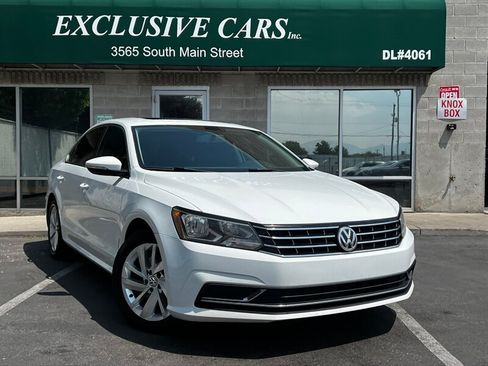Used 2018 Volkswagen Passat 2.0T SE FWD image 1