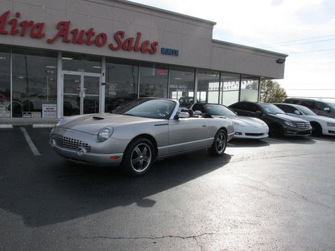 Used 2004 Ford Thunderbird Deluxe image 4