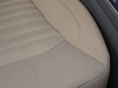 New 2024 Ford Edge SE image 16