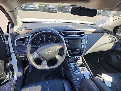 Certified 2023 Nissan Murano Platinum w/ Cargo Package AWD/4WD image 5
