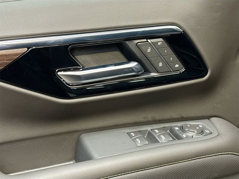 New 2026 Chevrolet Tahoe Premier w/ Sun And Tow Package image 18