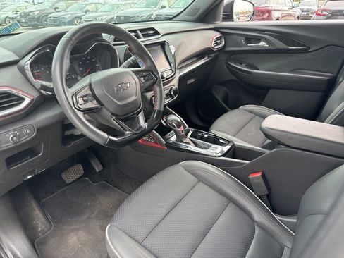 Used 2023 Chevrolet TrailBlazer RS w/ Convenience Package image 6