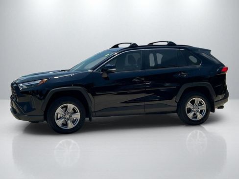 Used 2025 Toyota RAV4 XLE w/ Convenience Package FWD image 8