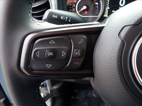 New 2026 Jeep Gladiator Sport AWD/4WD image 12