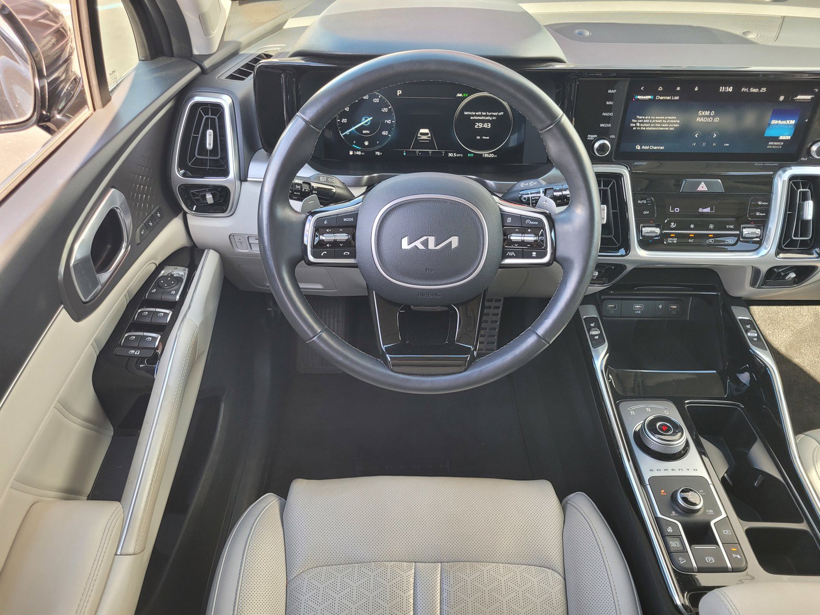 Used 2023 Kia Sorento SX Prestige w/ Panoramic Sunroof Package AWD/4WD image 12