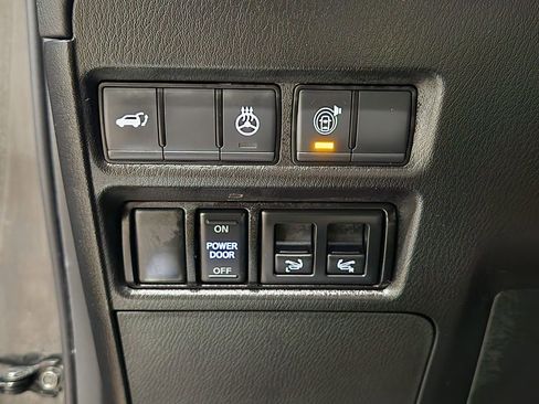 Used 2024 INFINITI QX80 Sensory image 39