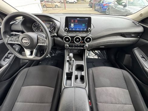 Used 2025 Nissan Sentra SV FWD image 13