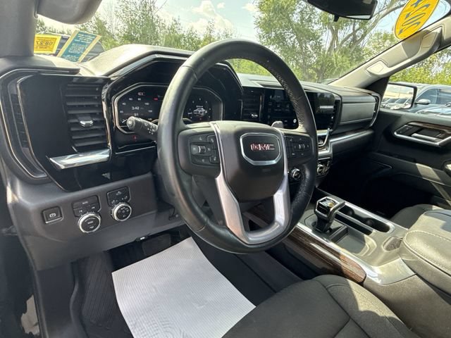 Certified 2024 GMC Sierra 1500 Elevation w/ LPO, Elevation Black Package AWD/4WD image 10