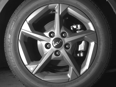 Used 2025 Kia K4 LXS image 13