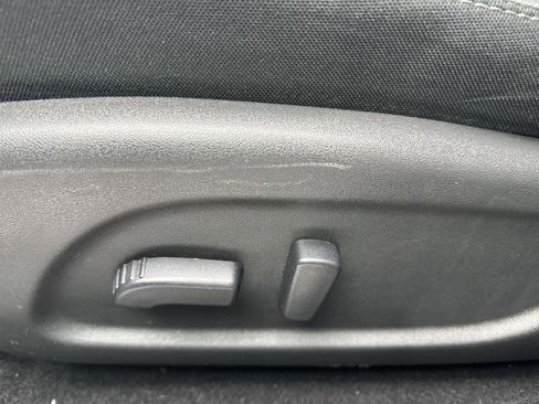 Used 2017 Nissan Pathfinder SV image 14