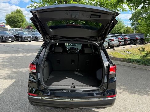 Used 2023 Chevrolet Equinox RS w/ RS Leather Package AWD/4WD image 10