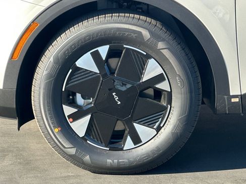 New 2026 Kia Sportage LX image 25