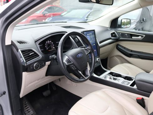 Used 2022 Ford Edge Titanium AWD/4WD image 17