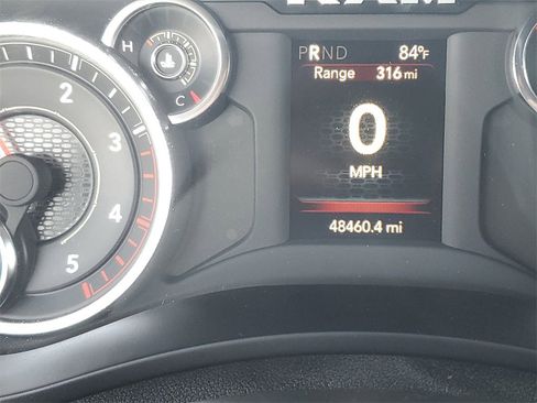 Used 2024 RAM 3500 Big Horn image 25