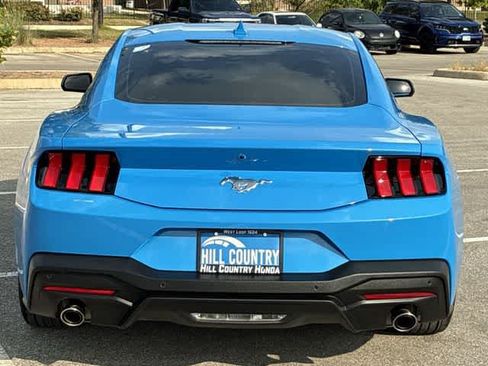 Used 2024 Ford Mustang Coupe RWD image 5