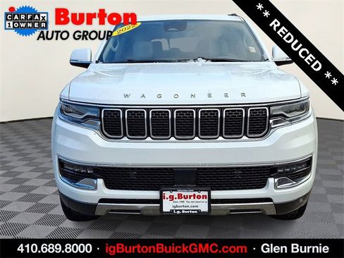 Used 2022 Jeep Wagoneer Series III w/ Premium Group I image 2