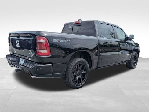 Used 2023 RAM 1500 Laramie AWD/4WD image 4
