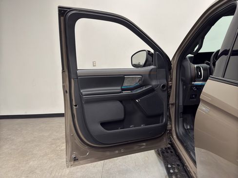 New 2026 Ford Expedition Tremor image 9