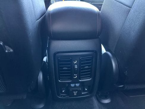 Used 2022 Dodge Durango R/T w/ Trailer Tow Group IV image 37