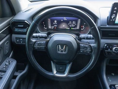 Used 2023 Honda Pilot Elite image 25