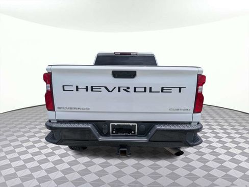 Used 2020 Chevrolet Silverado 2500 Custom w/ Custom Value Package RWD image 4