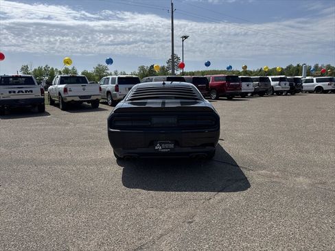 Used 2015 Dodge Challenger R/T Plus RWD image 8