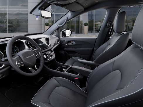 New 2026 Chrysler Pacifica Limited image 22