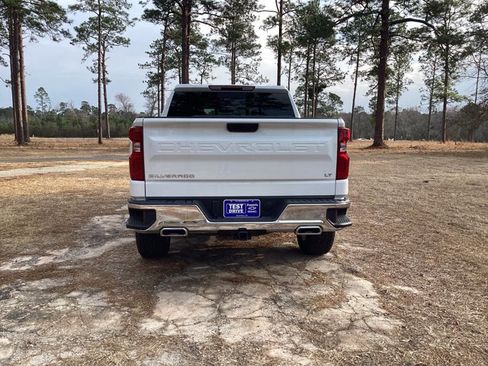 New 2026 Chevrolet Silverado 1500 LT image 3