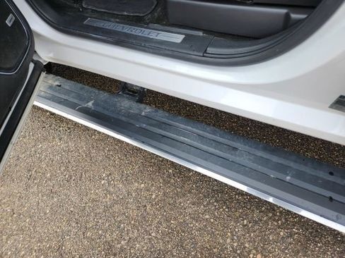 Certified 2018 Chevrolet Suburban Premier image 31