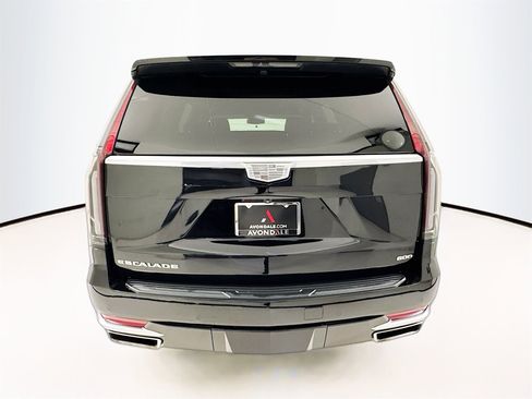 Used 2024 Cadillac Escalade Luxury image 7