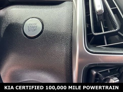 Certified 2022 Kia Sorento S FWD image 21