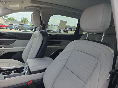New 2026 Lincoln Nautilus Reserve w/ Jet Appearance Package AWD/4WD image 14