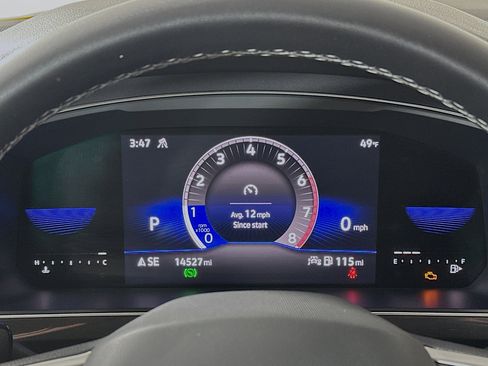 Used 2022 Volkswagen Tiguan SE w/ Panoramic Sunroof Package image 12