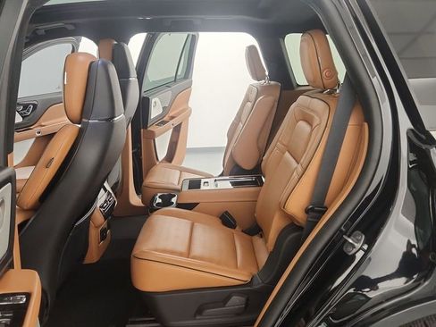 Used 2020 Lincoln Aviator Black Label w/ Dynamic Handling Package image 16