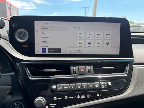 Used 2023 Lexus ES 350 w/ Premium Package FWD image 24