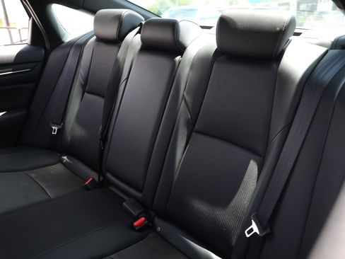 Used 2022 Honda Accord Sport image 12