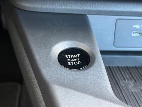 New 2027 Nissan Sentra SR w/ Floor Mat Package FWD image 23