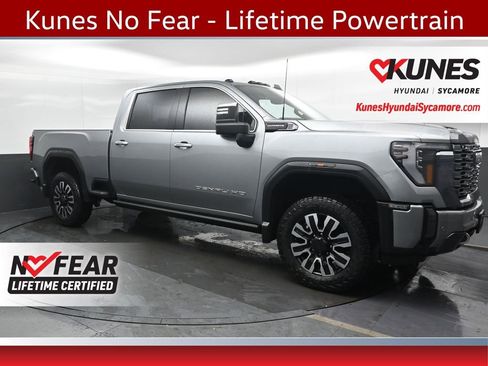 Used 2024 GMC Sierra 3500 Denali Ultimate image 1