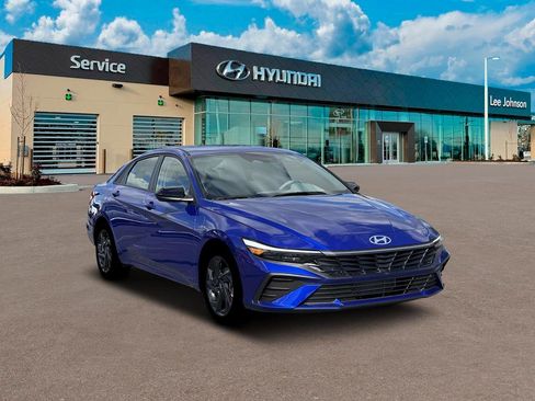 New 2026 Hyundai Elantra Sport image 11
