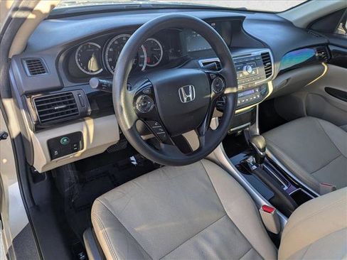 Used 2016 Honda Accord LX image 10