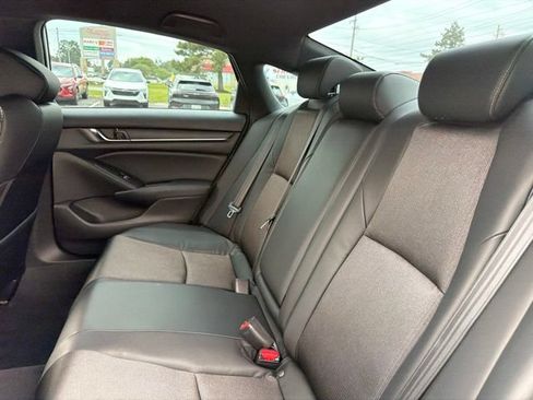 Used 2018 Honda Accord Sport image 20