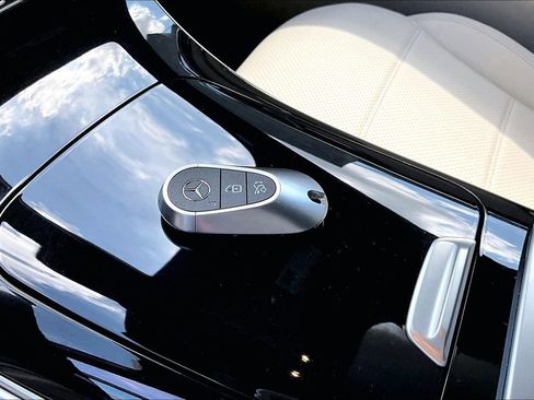 Used 2026 Mercedes-Benz GLC 300 4MATIC image 10