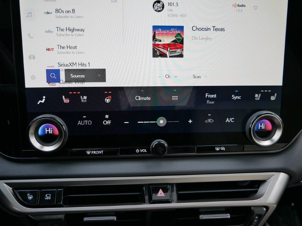 Used 2023 Lexus RX 350 AWD w/ Cold Area Package image 22