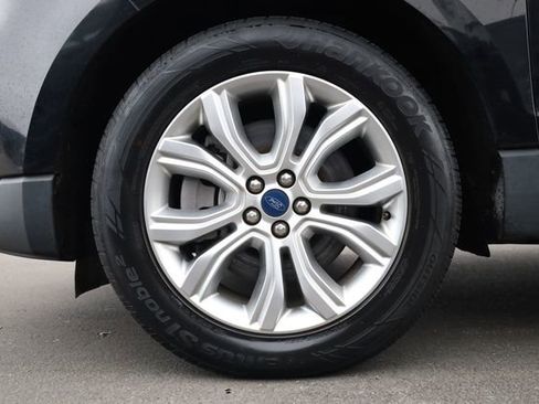 Used 2022 Ford Edge Titanium image 8