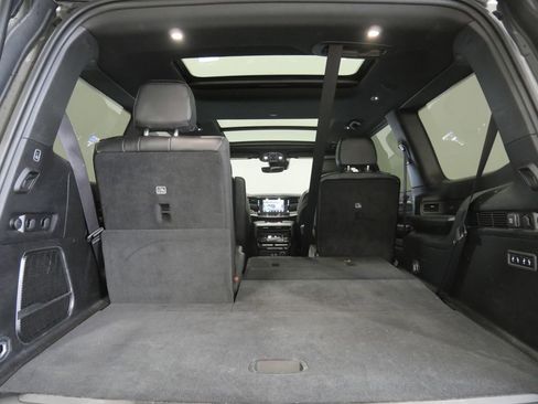 Used 2023 Jeep Wagoneer Series II AWD/4WD image 27